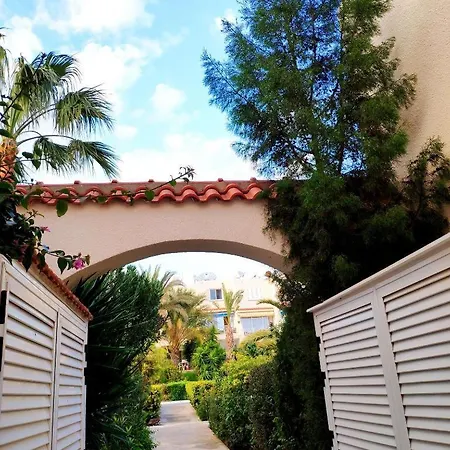 فيلة Sweet Coral Bay, Sea View, Coral Bay, Near *